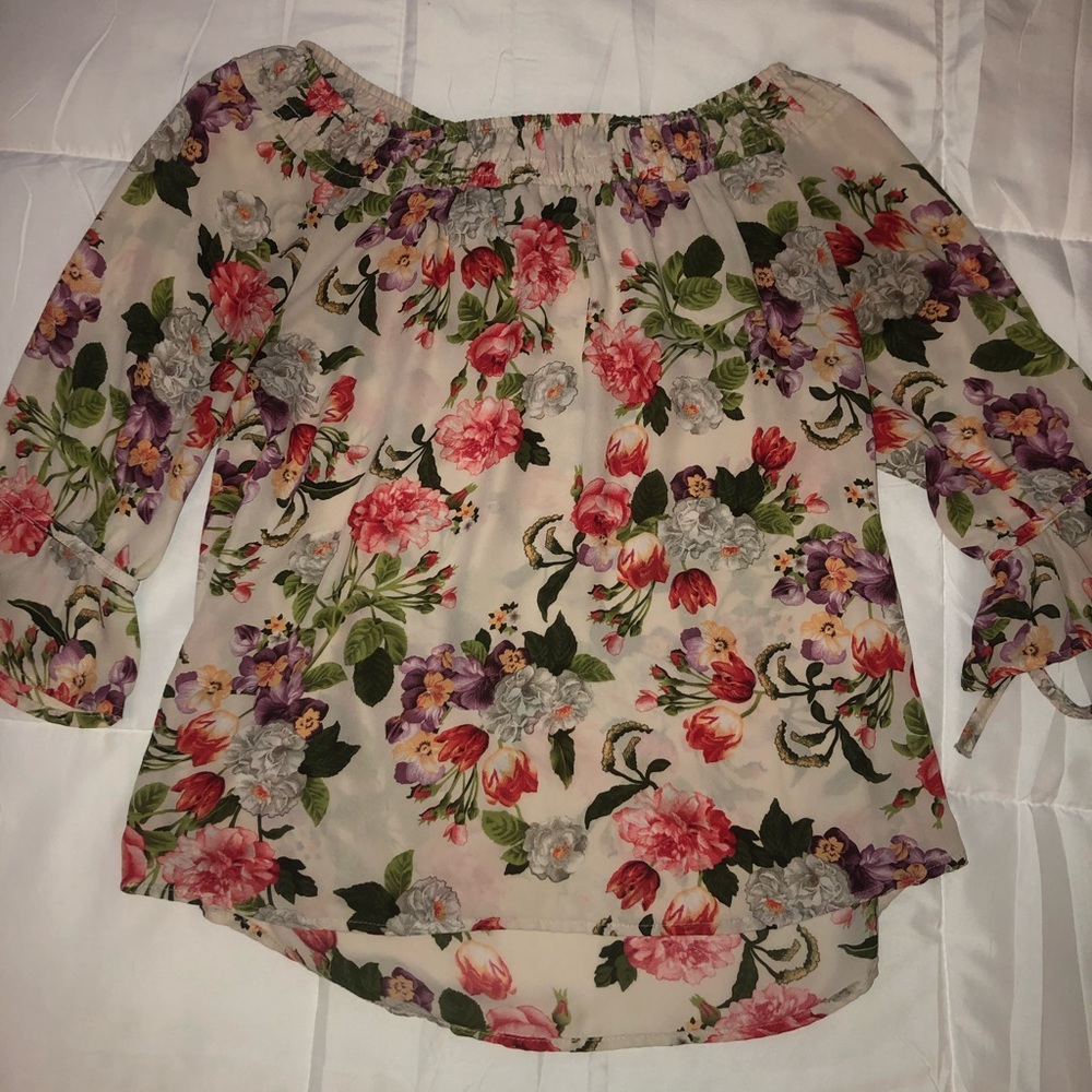 Women’s Floral Off The Shoulder Top
